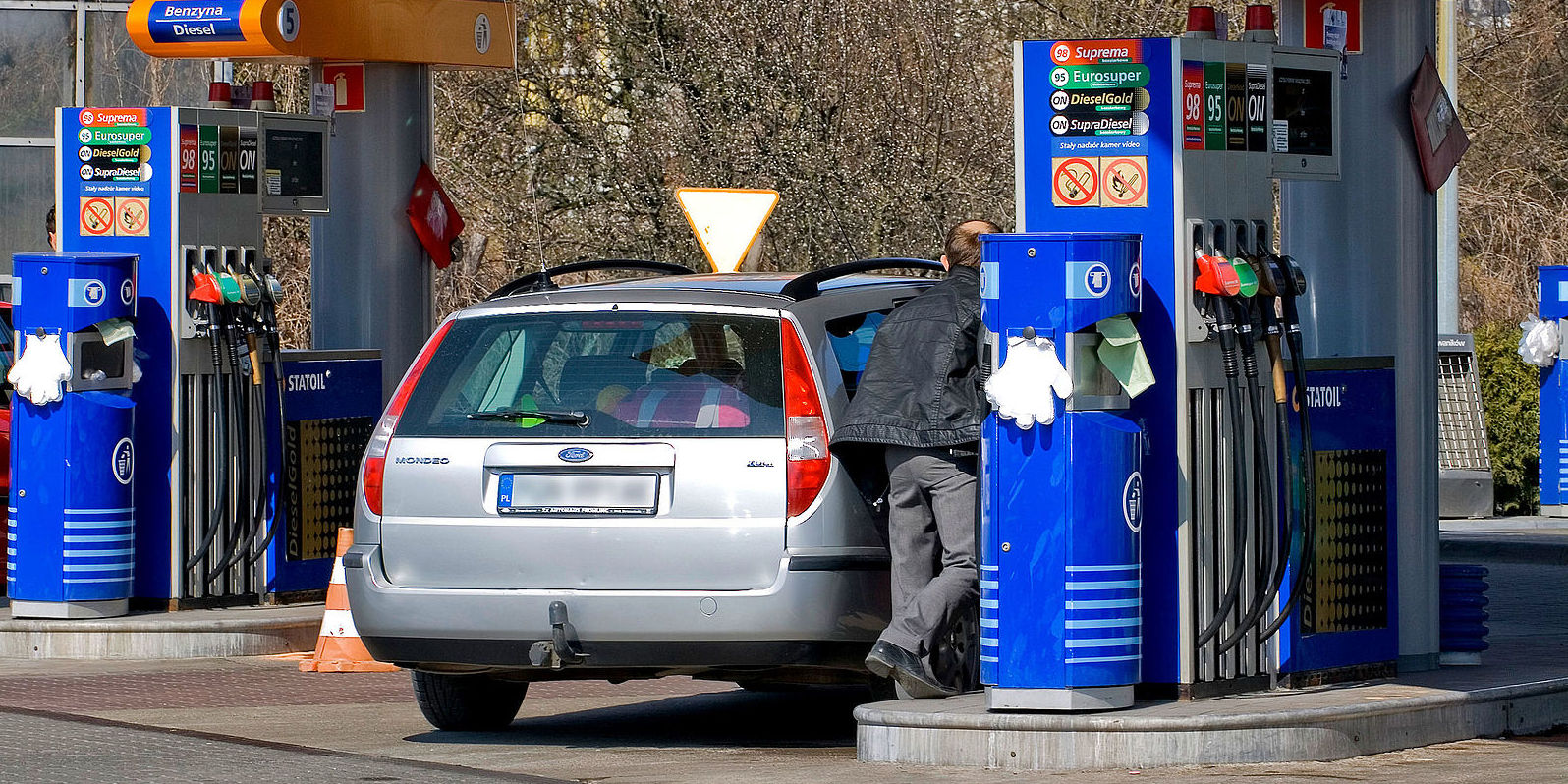 La gasolina sube de precio en Semana Santa (Foto: Diego Delso / Wikimedia Commons)