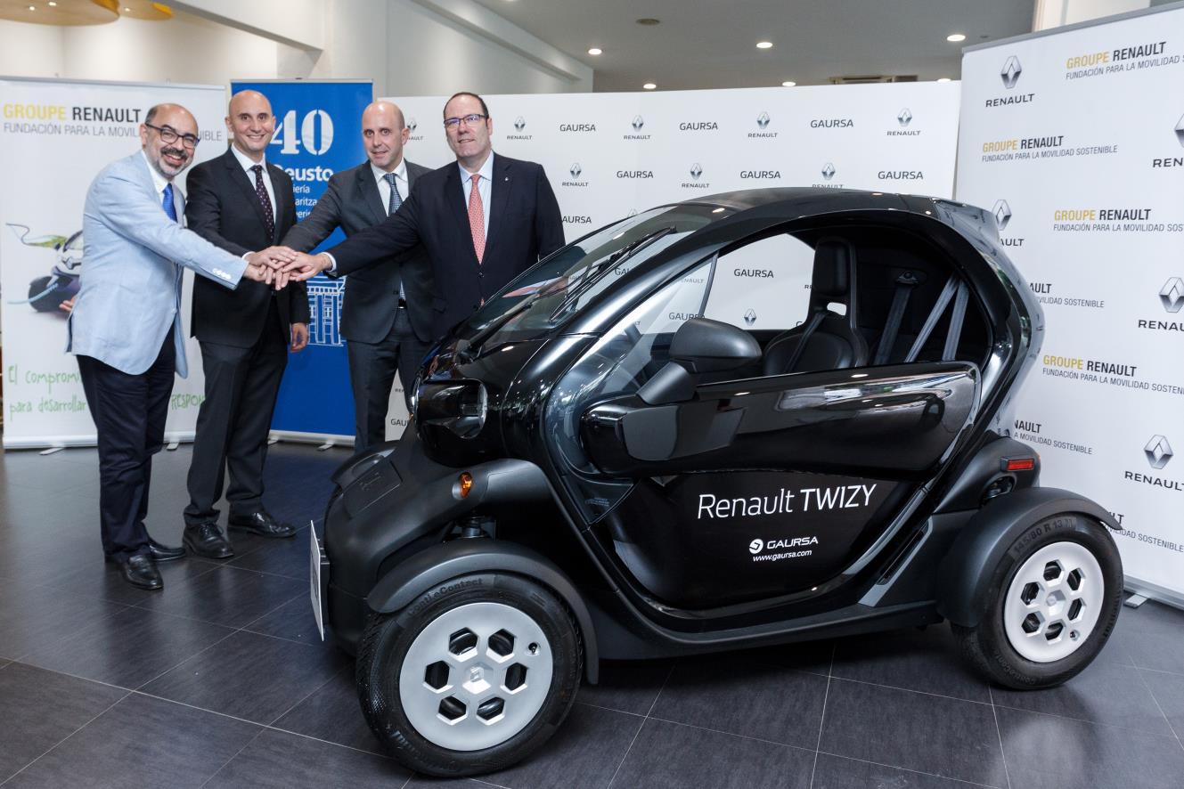 El Renault entregado a la Universidad de Deusto